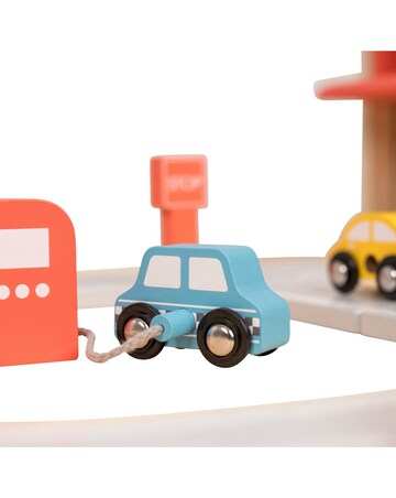 TP Owl & Fox Wooden Garage