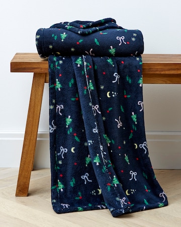 Festive Christmas Trees & Bow Fleece Throw
