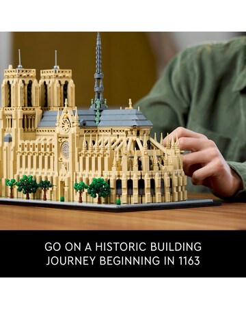 LEGO Architecture Notre-Dame de Paris Set 21061