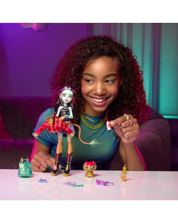 Monster High Jinafire Long Fashion Doll