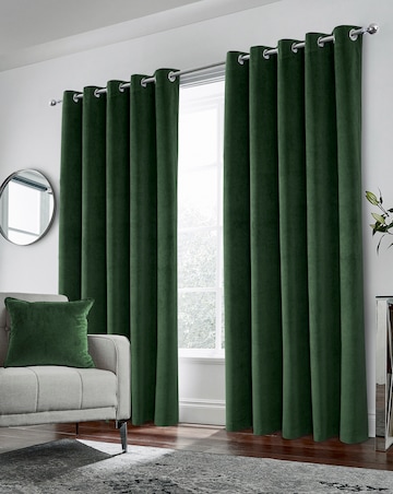 Hampton 100% Blackout Eyelet Velvet Curtain
