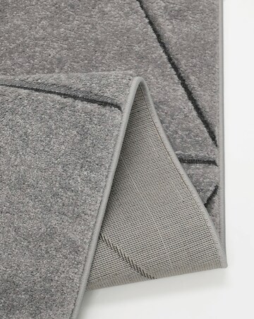 Sara Carved Triangle Rug