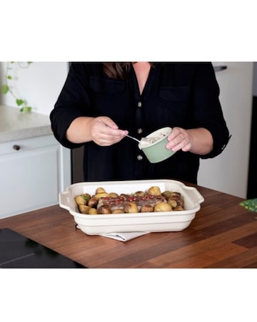 Pyrex Creations Beige Ceramic Ovenware Set