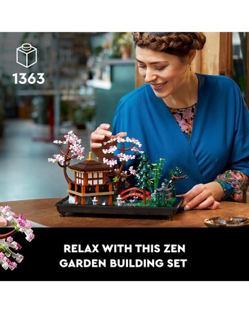 LEGO Icons Tranquil Garden Botanical Set with Flowers 10315