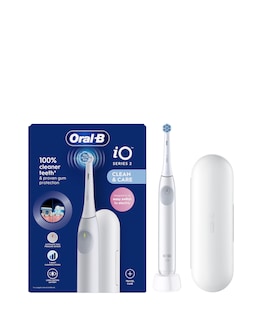 Oral-B iO2 Series Simple White + Travel Case