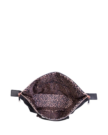 IT Luggage Charmer Travel Holdall with Shoulder Strap