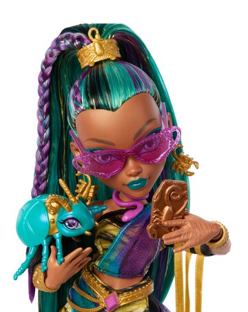 Monster High Doll Nefera De Nile with Pet Fashion Doll