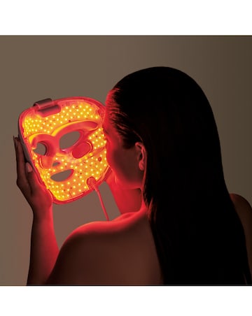 Shark CryoGlow Under-Eye Cooling & LED Anti-Ageing & Blemish Repair Mask