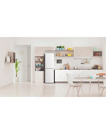 Indesit IB55732WUK 55cm Fridge Freezer - White