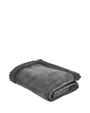 Catherine Lansfield Velvet Faux Fur Cosy Throw