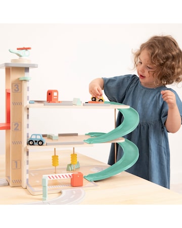 TP Owl & Fox Wooden Garage