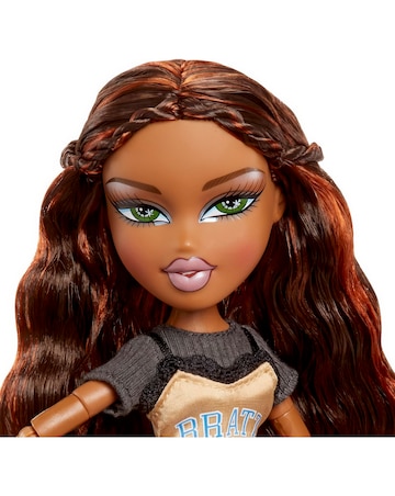 Bratz Stylin Fashion Doll - Sasha