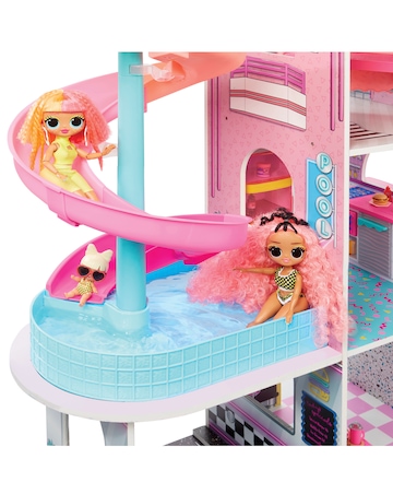 L.O.L. Surprise! O.M.G. Fashion House Playset