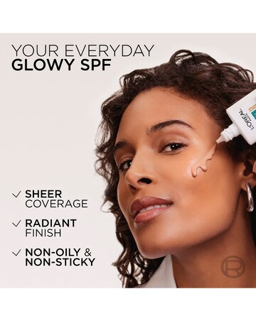 L'Oreal Paris Daily Fluid Tinted Glow SPF 50+, Bronze Glow