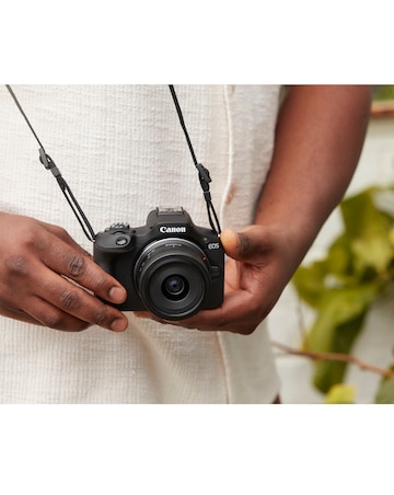 Canon EOS R100 APS-C Mirrorless Camera inc 128GB SD Card & Kit - Black