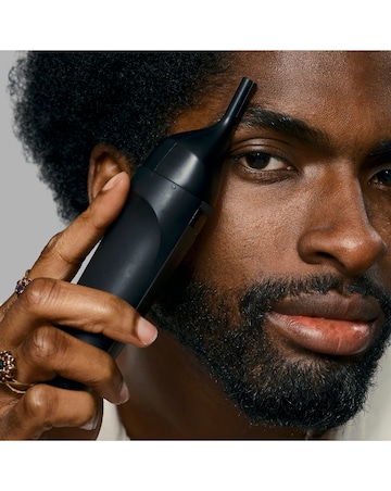 Remington ONE 18-in-1 Total Body Multi-Groomer with Full Sized Foil Shaver PG780