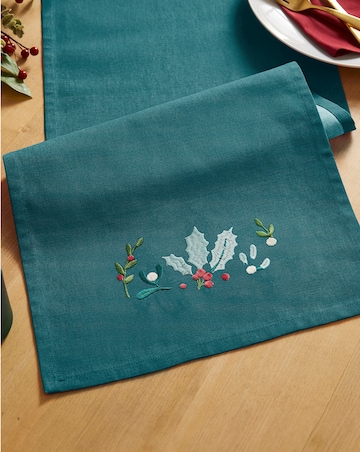 Catherine Lansfield Holly and Mistletoe Runner