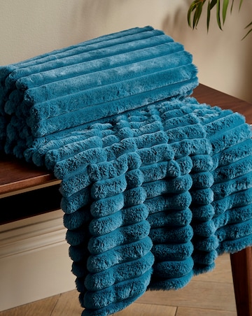 Catherine Lansfield Cosy Ribbed Throw