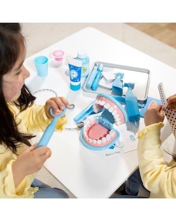 Melissa & Doug Super Smile Dentist Play Set
