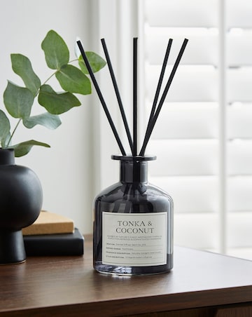 Apothecary Tonka & Coconut 250ml Reed Diffuser
