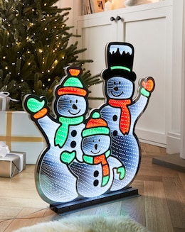 Infinity Light Snowman Family