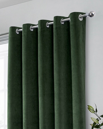 Hampton 100% Blackout Eyelet Velvet Curtain