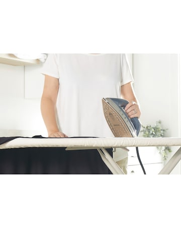 Beldray BEL01137TTF 2400W Titanium Steam Surge Pro