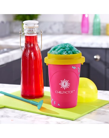 Chillfactor Slushy Maker Colour Shock - Perfectly Pink