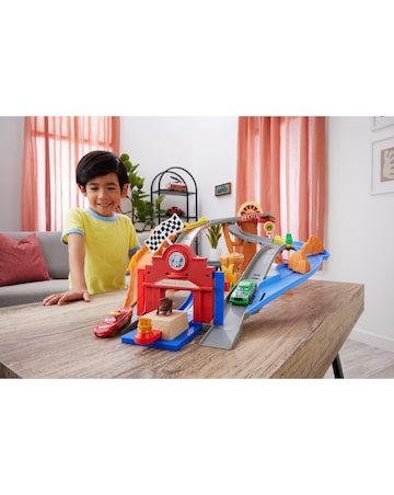 Disney & Pixar Cars Radiator Springs Race & Rescue Playset