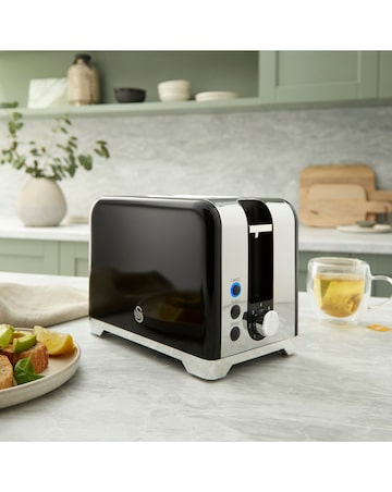 Swan Solace Kitchen Set, 1.7L Kettle, and 930W 2 Slice Toaster - Black