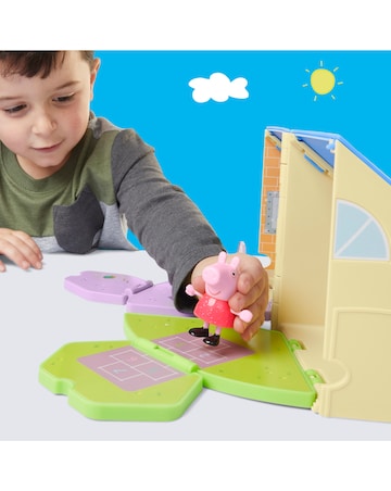 Peppa Pig Peppa's Pop-Open Playgroup Playset