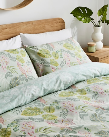 Tasmin Tropical Leaf Print Duvet Cover Set