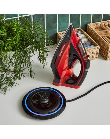 Morphy Richards 303250 2400W Cordless Steam Iron