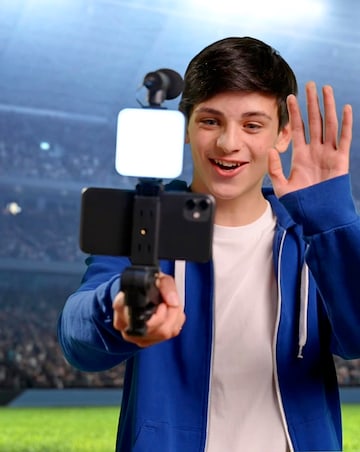 Studio Creator Podcast & Vlogging Kit