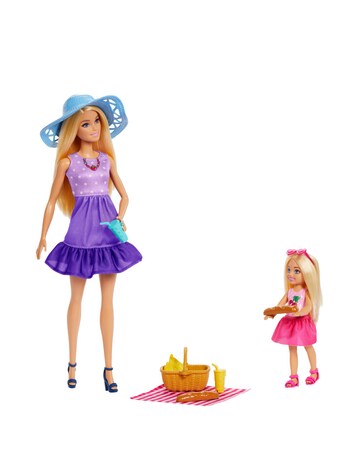 Barbie Family & Friends Dolls with 2 Dolls & Accessories