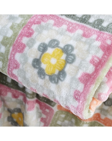 Catherine Lansfield Crochet Print Throw
