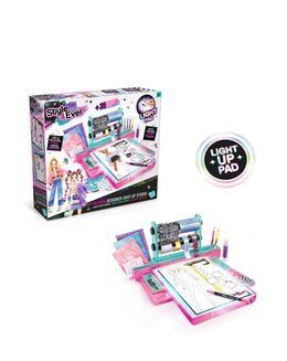 Style 4 Ever Fashion Designer Light Up Studio