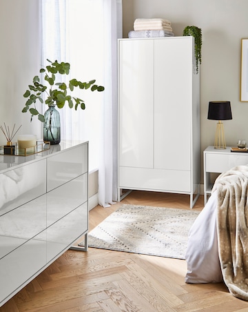 Bede High Gloss 4 Piece Package