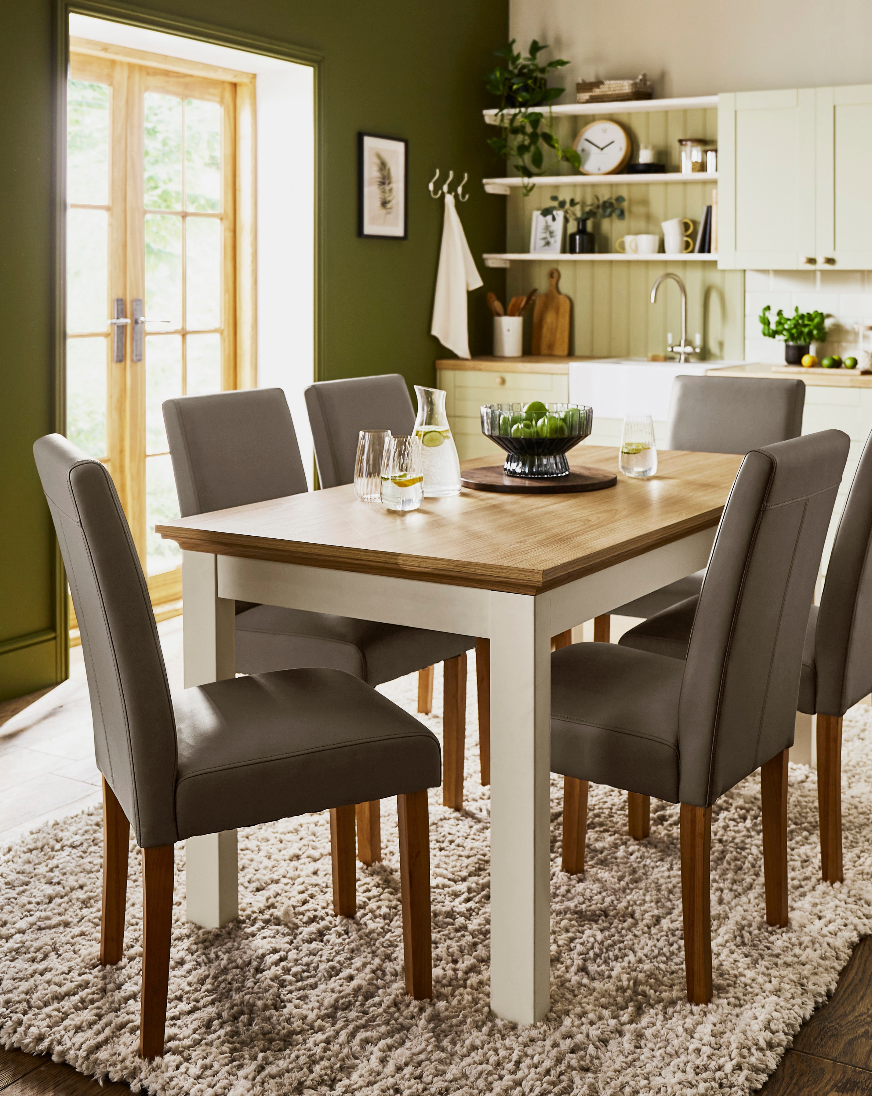 Julipa Ashford Table 6 Seater Set