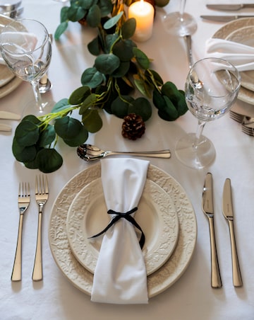 Price & Kensington Acorn 12 Piece Dinner Set