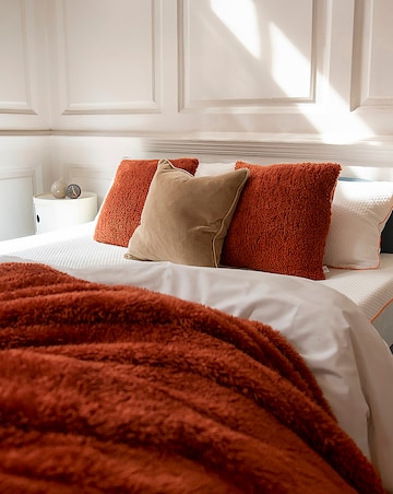 Dormeo Octasmart Essentials Hybrid Memory Mattress