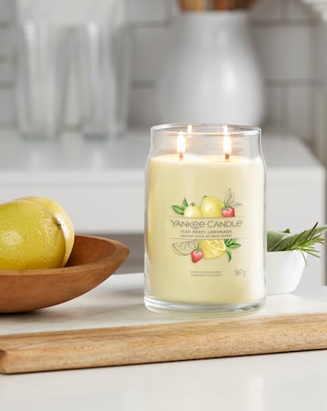 Yankee Candle Signature Large Jar Iced Berry Lemonade