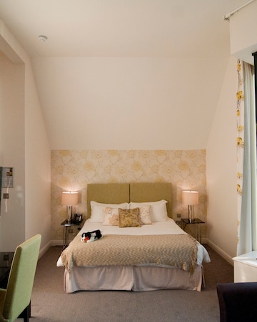 One Night Stay Collection E-Voucher - 23 Experiences to Choose From