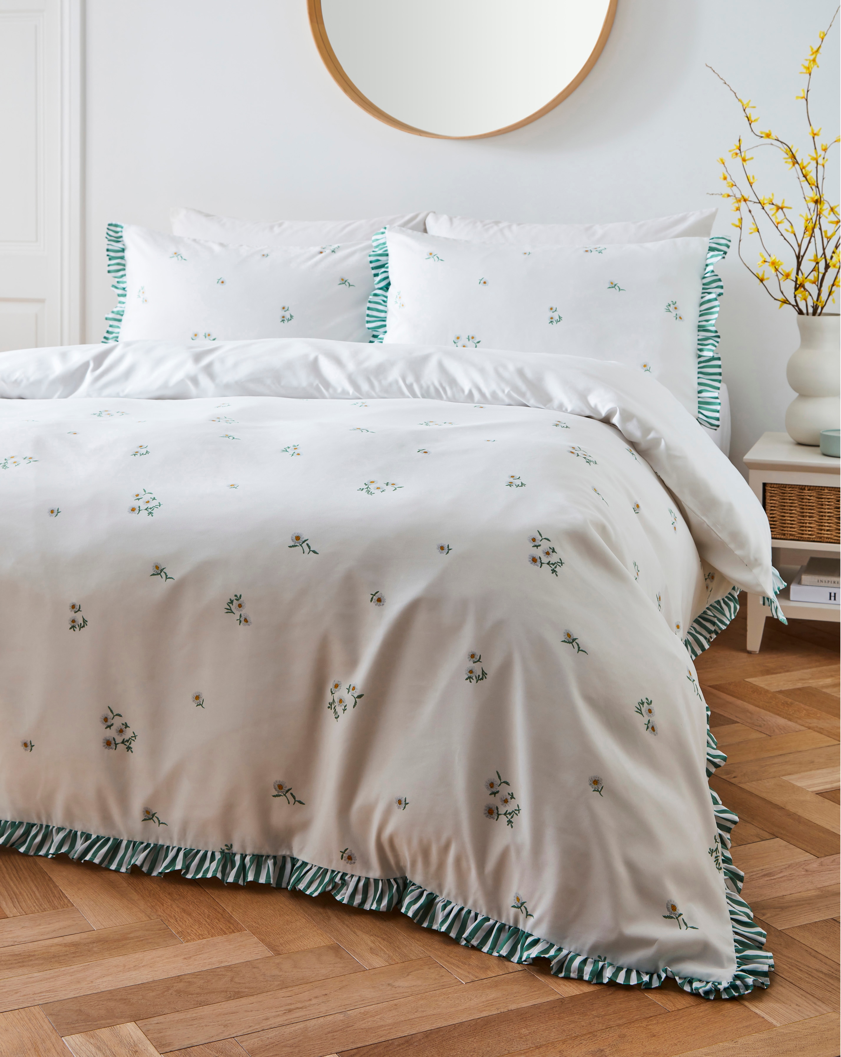 Julipa Katie Floral Ruffle Duvet Set