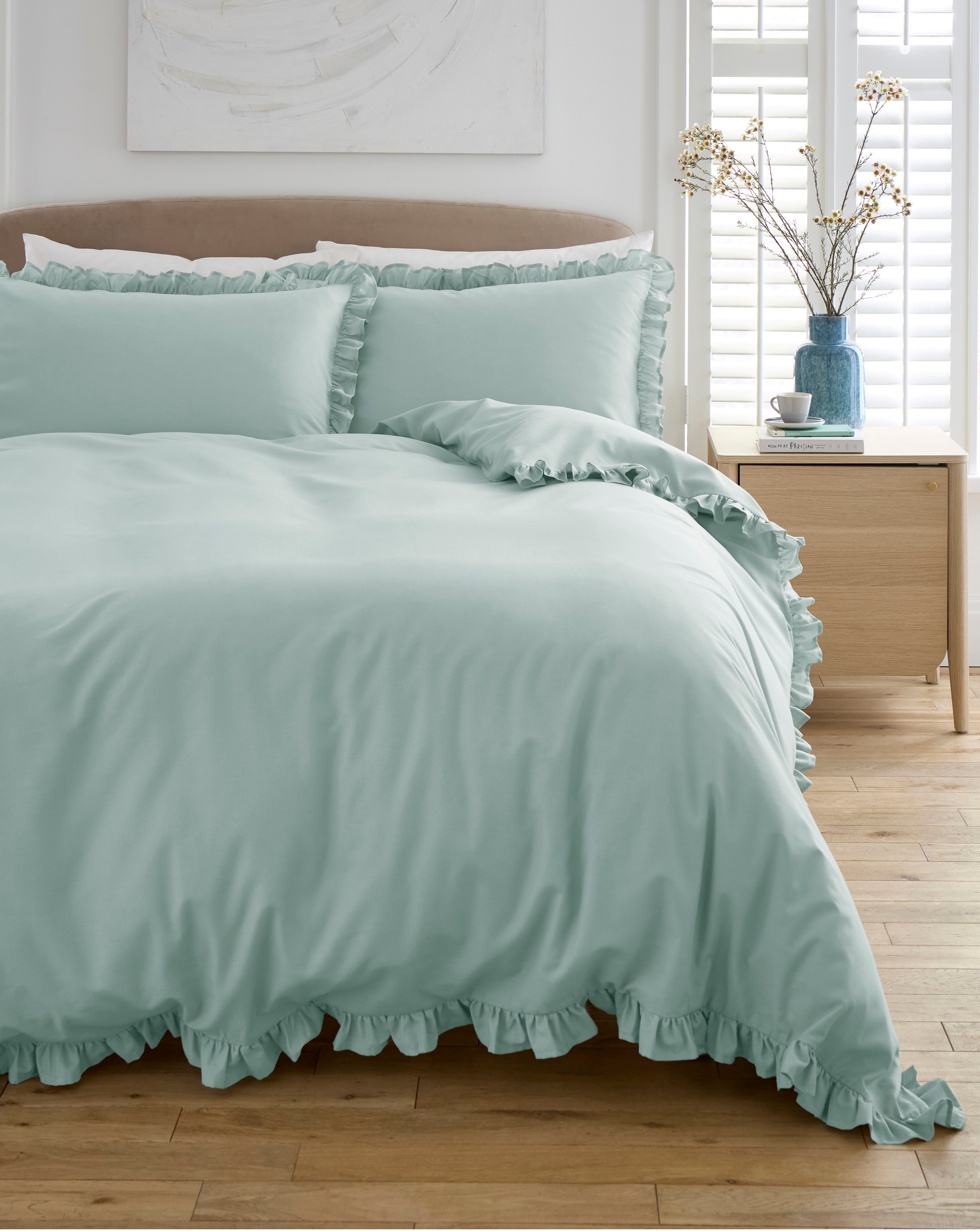 Ruffled Edge Duvet Set