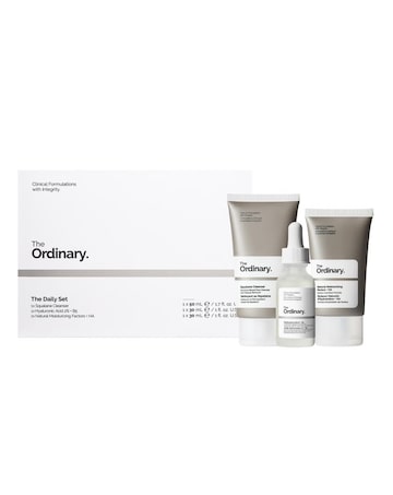 The Daily Set Skincare Gift Set