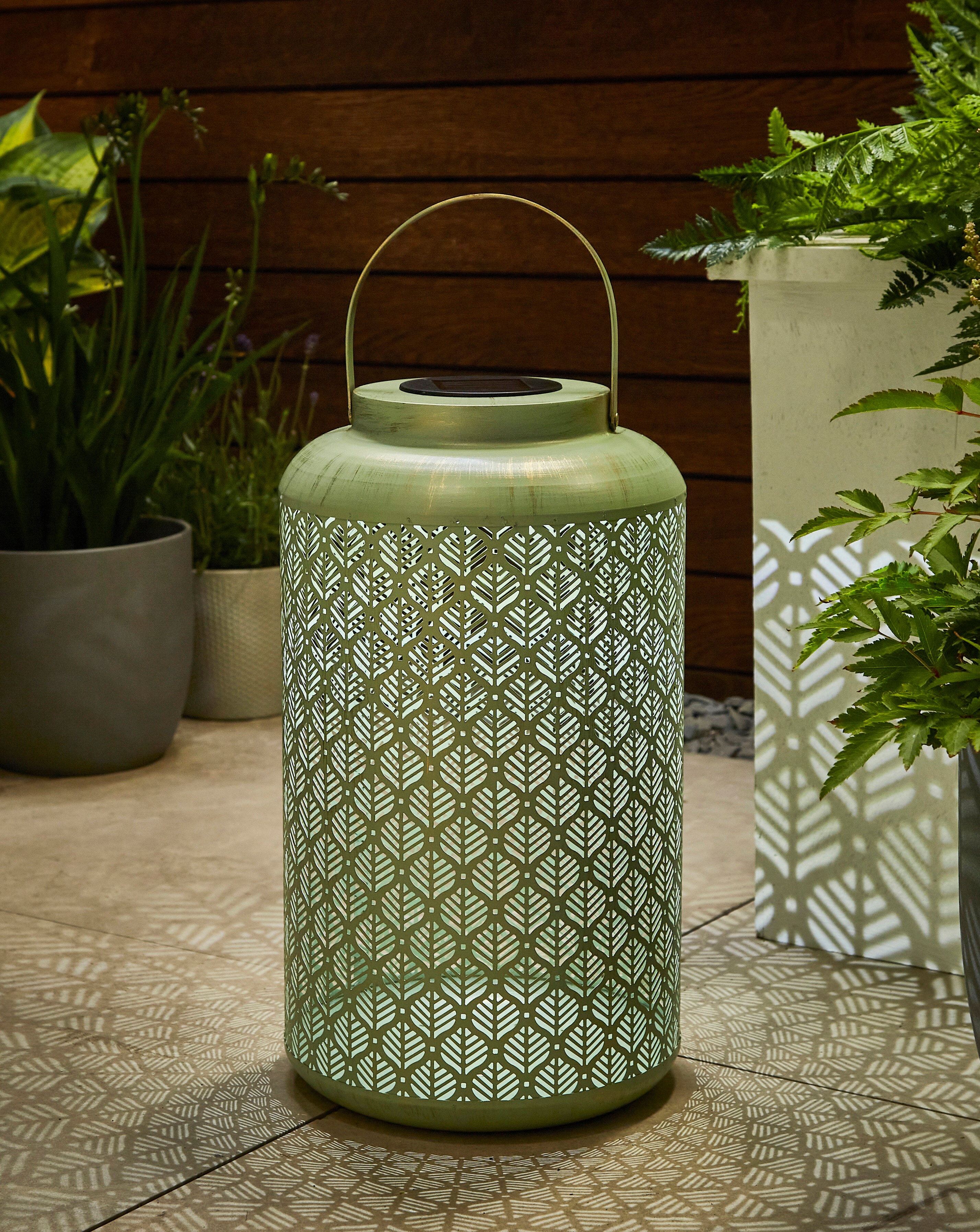 Solaire Lantern XL - Sage