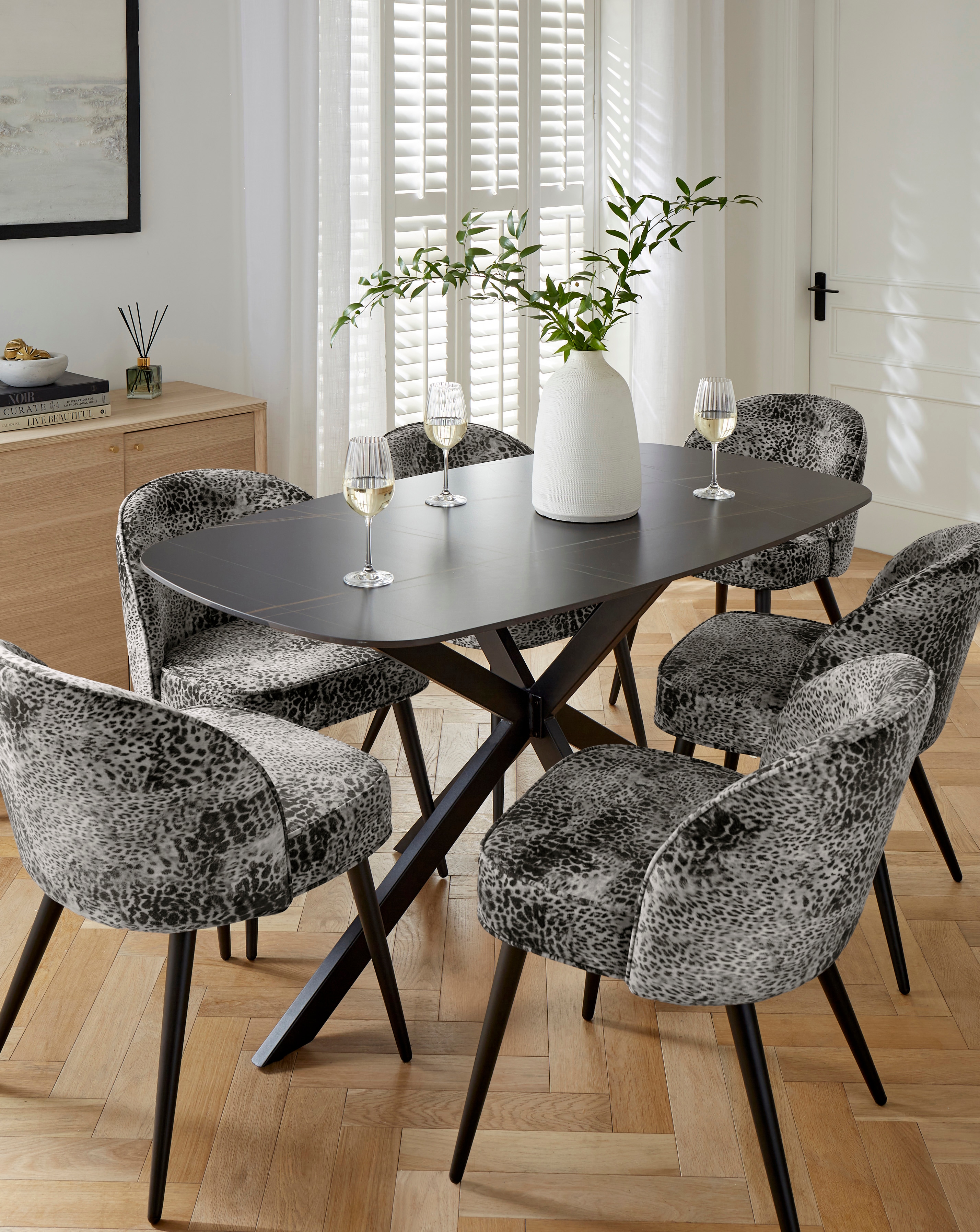 Brock Table with 6 Savannah Chairs