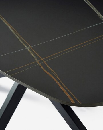 Brock Dining Table with 6 Savannah Chairs