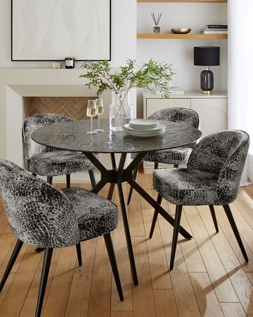 Colton Glass Dining Table with 4 Savannah Chairs